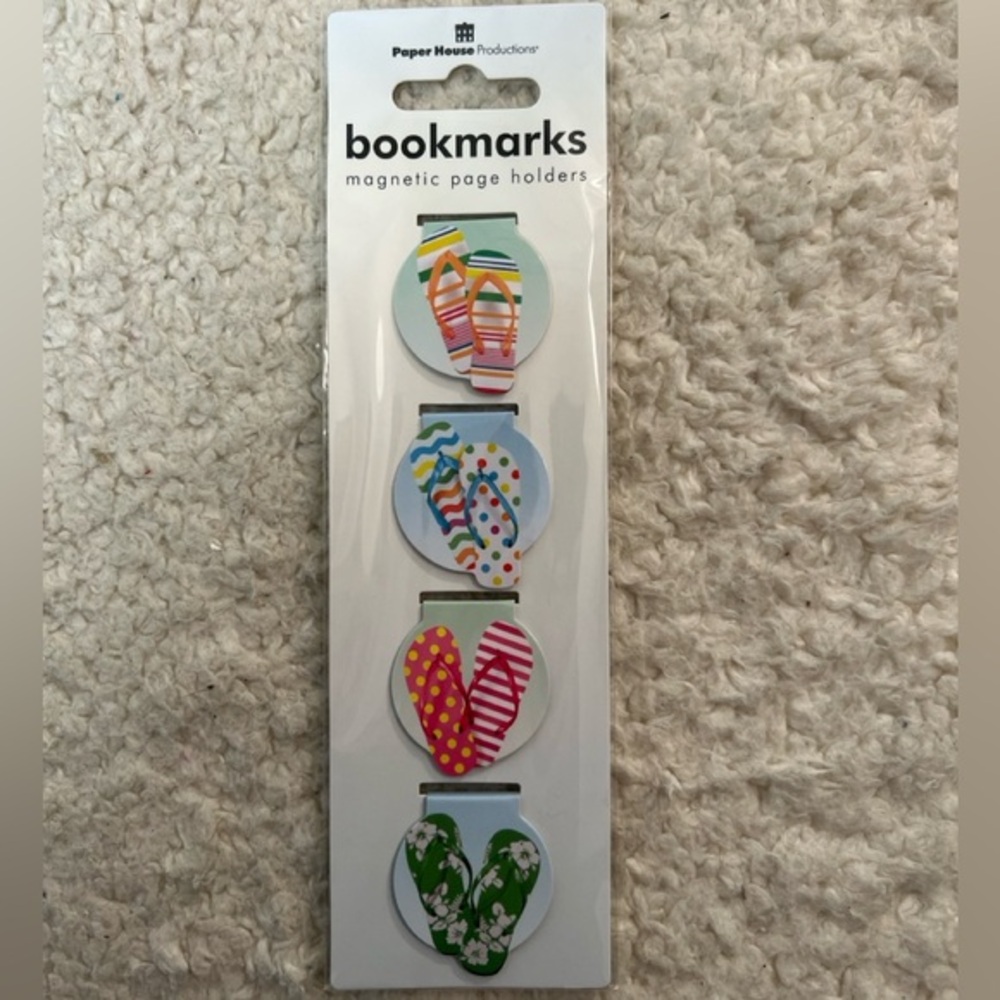 ☀️2/$8☀️Paper House "Flip Flops" Magnetic Bookmark or Paperclips Set of 4